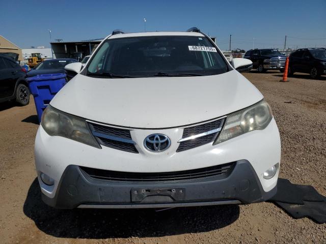 2T3RFREV9FW340573 - 2015 TOYOTA RAV4 XLE WHITE photo 5