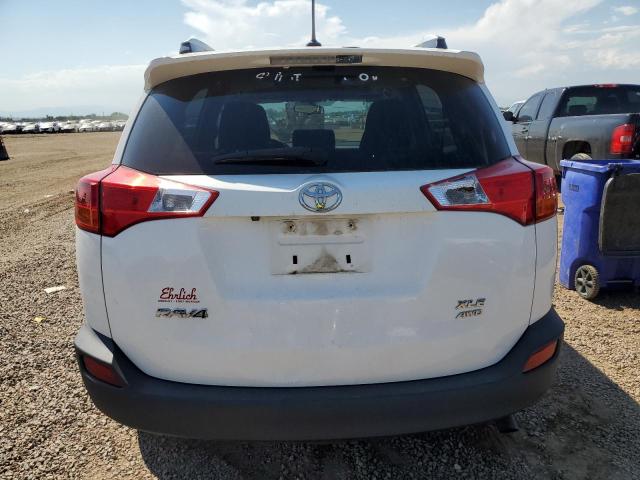2T3RFREV9FW340573 - 2015 TOYOTA RAV4 XLE WHITE photo 6