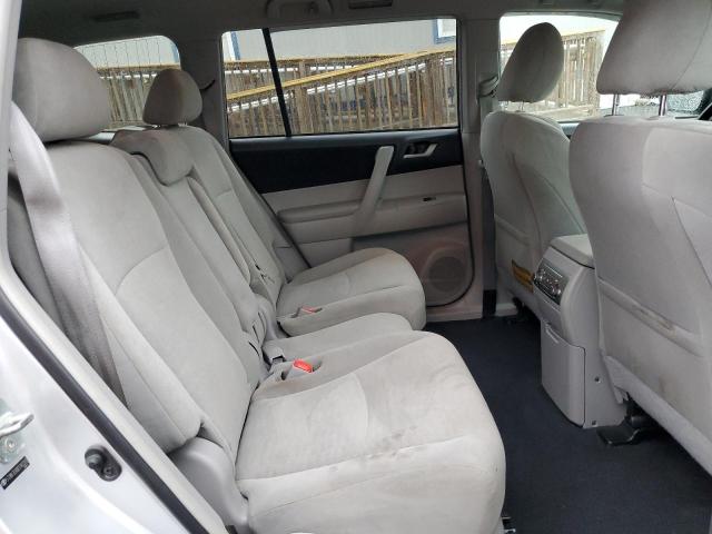 5TDBK3EH0DS183292 - 2013 TOYOTA HIGHLANDER BASE Күміс фото 11