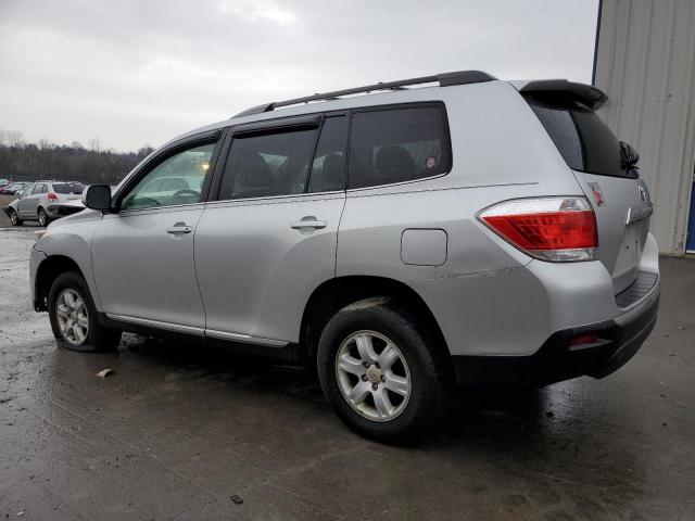 5TDBK3EH0DS183292 - 2013 TOYOTA HIGHLANDER BASE SILVER photo 2