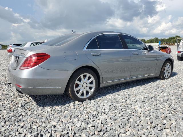 WDDUG8FB2FA139317 - 2015 MERCEDES-BENZ S 550 4MATIC GRAY photo 3