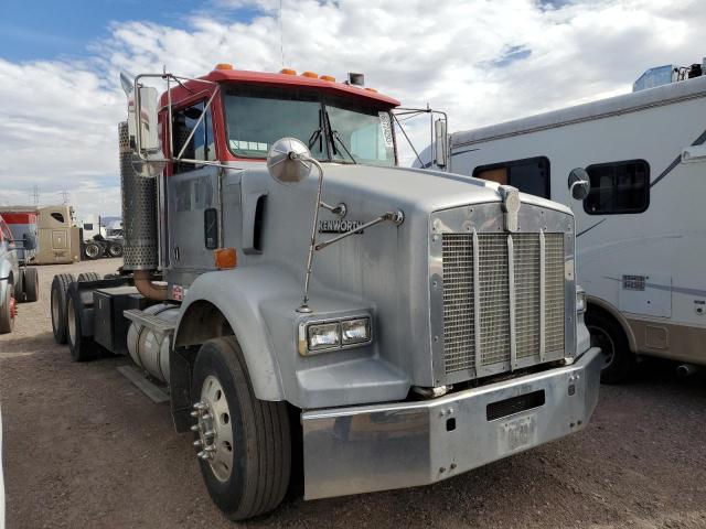 1XKDD69X0TJ677139 - 1996 KENWORTH CONSTRUCTI T800 GRAY photo 1