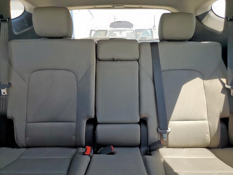 5NMZU3LB9JH059320 - 2018 HYUNDAI SANTA FE S WHITE photo 10