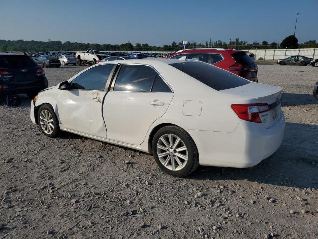 4T1BK1FK6CU509858 - 2012 TOYOTA CAMRY SE WHITE photo 2