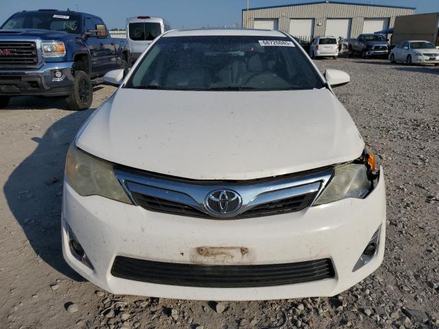4T1BK1FK6CU509858 - 2012 TOYOTA CAMRY SE WHITE photo 5