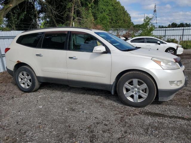 1GNKRGED4BJ262885 - 2011 CHEVROLET TRAVERSE LT WHITE photo 4
