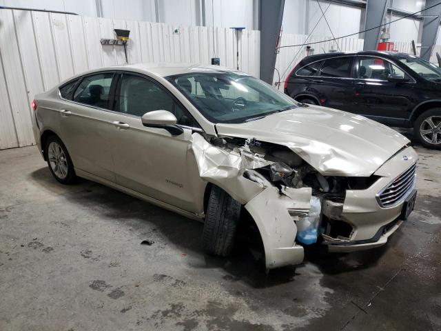 3FA6P0LU4KR255036 - 2019 FORD FUSION SE TAN photo 4