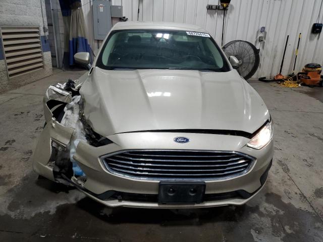 3FA6P0LU4KR255036 - 2019 FORD FUSION SE TAN photo 5
