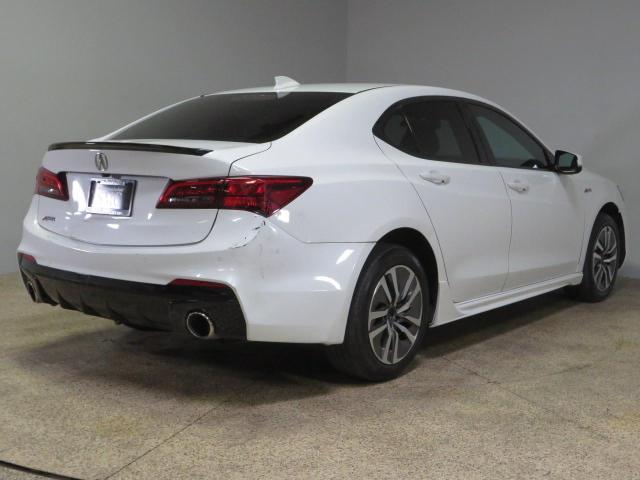 19UUB3F63JA000368 - 2018 ACURA TLX TECH+A WHITE photo 3