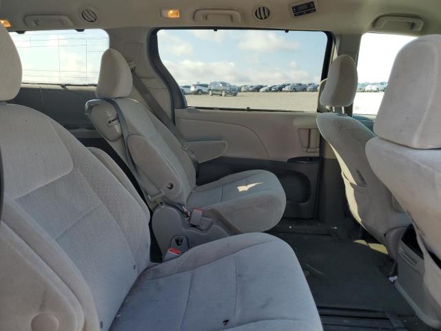 5TDKZ3DC5HS825237 - 2017 TOYOTA SIENNA LE BLUE photo 11