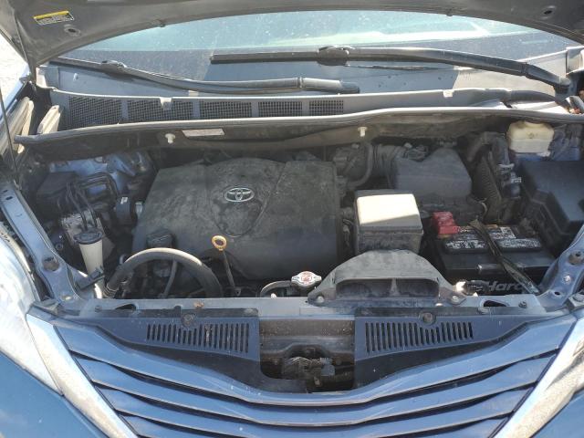 5TDKZ3DC5HS825237 - 2017 TOYOTA SIENNA LE BLUE photo 12
