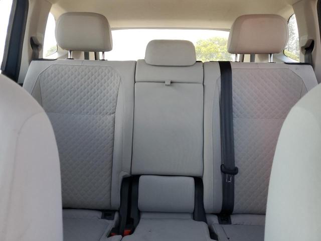 3VV1B7AX6JM120615 - 2018 VOLKSWAGEN TIGUAN S Синий фото 10