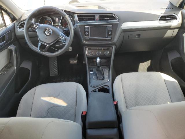 3VV1B7AX6JM120615 - 2018 VOLKSWAGEN TIGUAN S Синий фото 8
