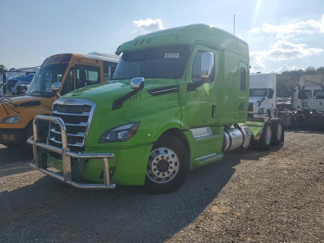 3AKJHHDR9KSKD2482 - 2019 FREIGHTLINER CASCADIA 1 GREEN photo 2