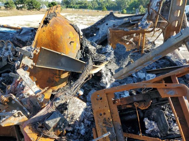 1FUJGEDV1CSBK2728 - 2012 FREIGHTLINER CASCADIA 1 BURN photo 8