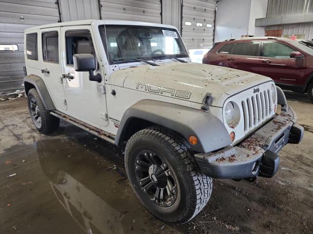 1C4BJWEG2DL591273 - 2013 JEEP WRANGLER U SAHARA WHITE photo 4