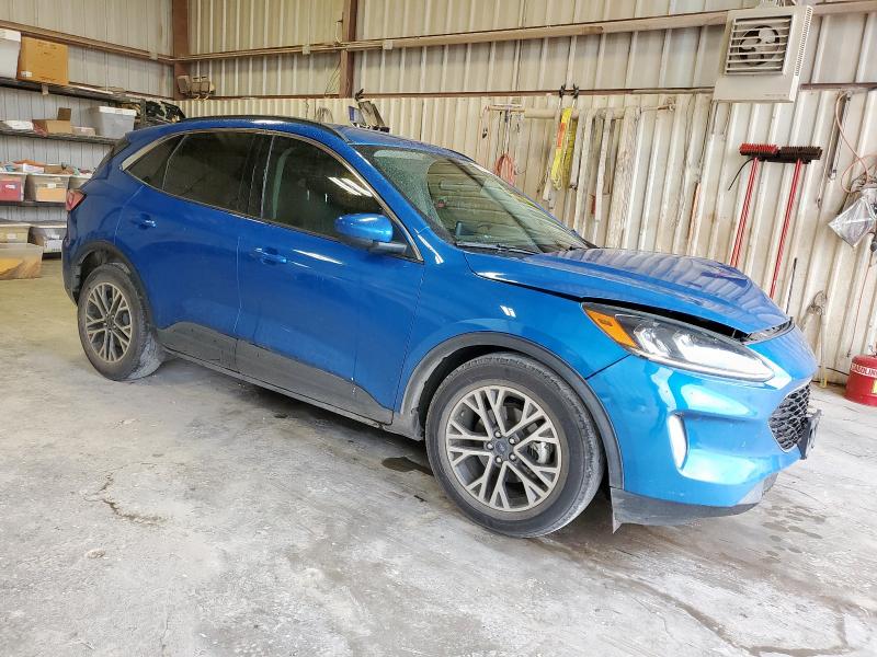 1FMCU0H65LUA54767 - 2020 FORD ESCAPE SEL BLUE photo 4