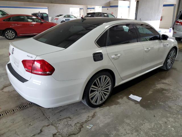 1VWBS7A30FC083468 - 2015 VOLKSWAGEN PASSAT SE WHITE photo 3