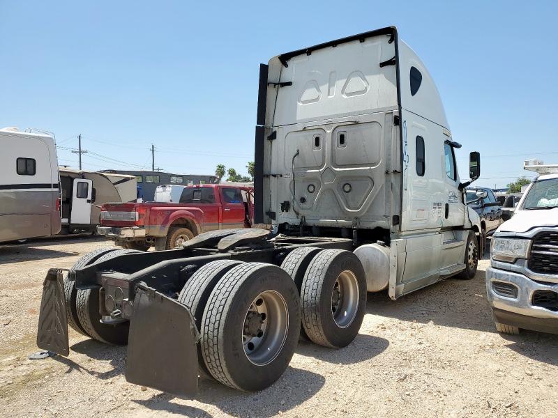 1FUJHHDR5LLLL7070 - 2020 FREIGHTLINER CASCADIA 1 Білий фото 4