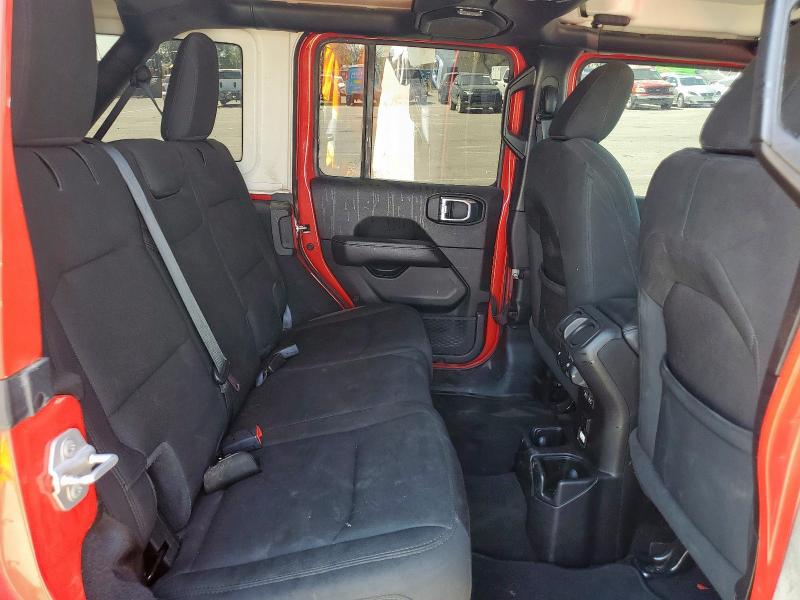 1C4HJXEN2MW668060 - 2021 JEEP WRANGLER U SAHARA RED photo 11