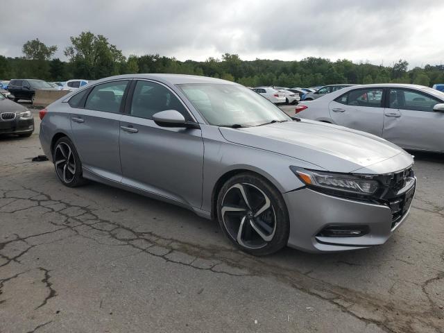 1HGCV1F36JA049772 - 2018 HONDA ACCORD SPORT 银色 照片 4