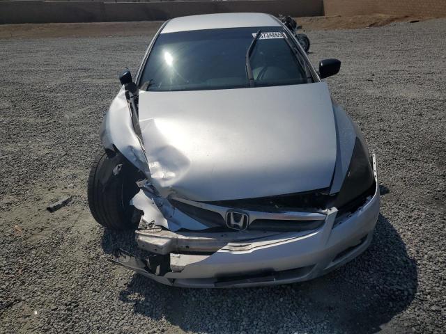 1HGCM56186A063950 - 2006 HONDA ACCORD VALUE SILVER photo 5