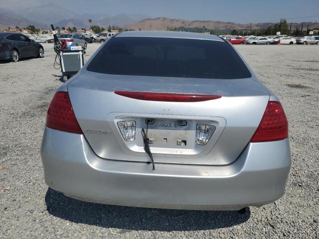 1HGCM56186A063950 - 2006 HONDA ACCORD VALUE SILVER photo 6