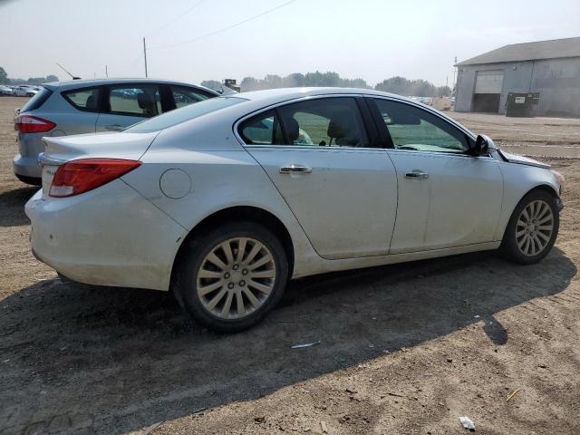 2G4GS5EVXD9144303 - 2013 BUICK REGAL PREMIUM WHITE photo 3