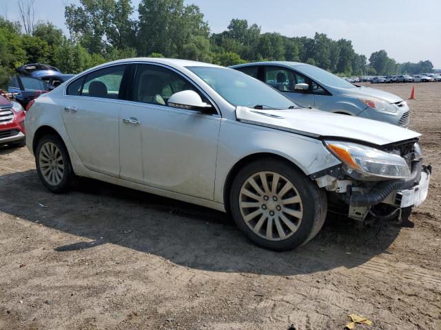 2G4GS5EVXD9144303 - 2013 BUICK REGAL PREMIUM WHITE photo 4