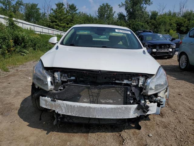 2G4GS5EVXD9144303 - 2013 BUICK REGAL PREMIUM WHITE photo 5