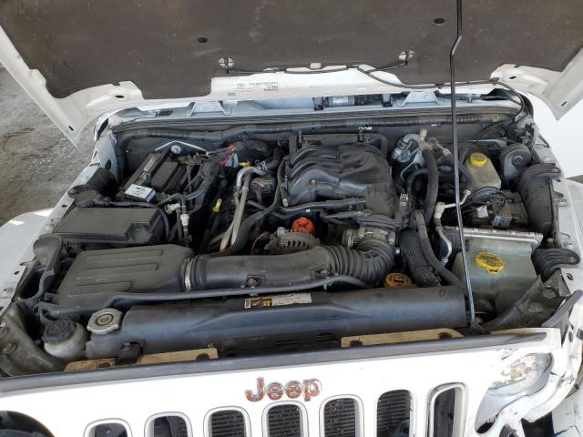1C4BJWEG8GL199385 - 2016 JEEP WRANGLER U SAHARA WHITE photo 11