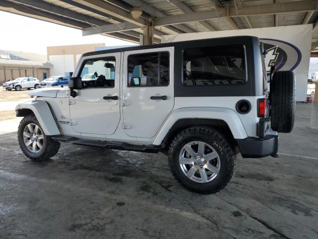 1C4BJWEG8GL199385 - 2016 JEEP WRANGLER U SAHARA WHITE photo 2