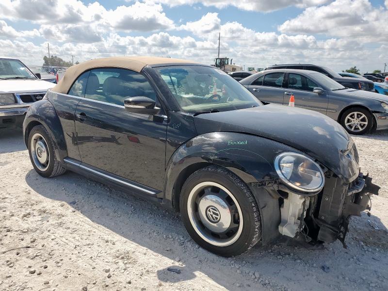 3VW5X7AT7DM802743 - 2013 VOLKSWAGEN BEETLE შავი ფოტო 4
