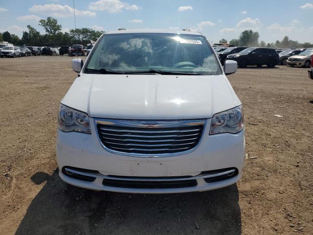 2C4RC1BG1GR207771 - 2016 CHRYSLER TOWN & COU TOURING WHITE photo 5