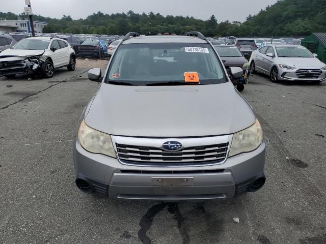 JF2SH6CC1AH902977 - 2010 SUBARU FORESTER 2.5X PREMIUM SILVER photo 5