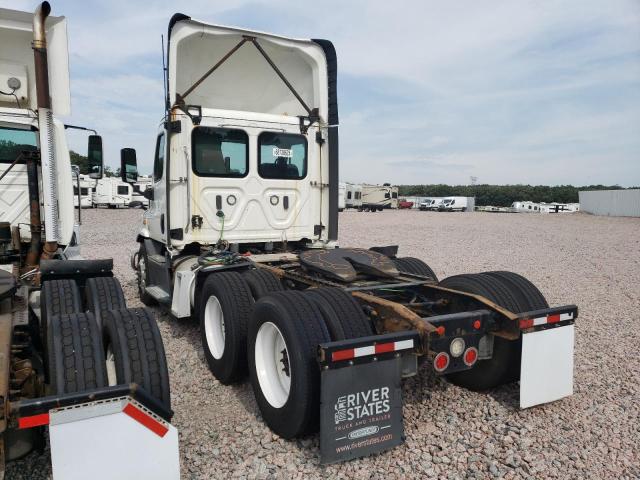 3AKJGBDV6LDMF1905 - 2020 FREIGHTLINER CASCADIA 1 WHITE photo 3