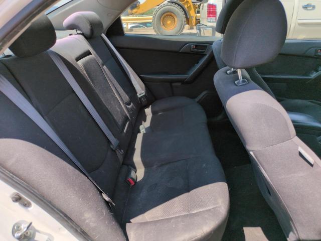 KNAFU4A28C5574565 - 2012 KIA FORTE EX WHITE photo 10