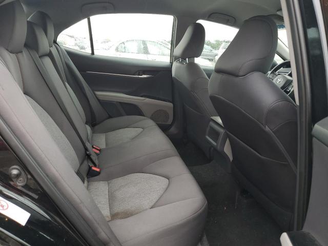 4T1B11HK1JU507366 - 2018 TOYOTA CAMRY L BLACK photo 10