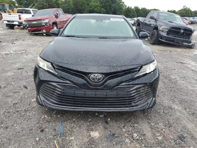 4T1B11HK1JU507366 - 2018 TOYOTA CAMRY L BLACK photo 5
