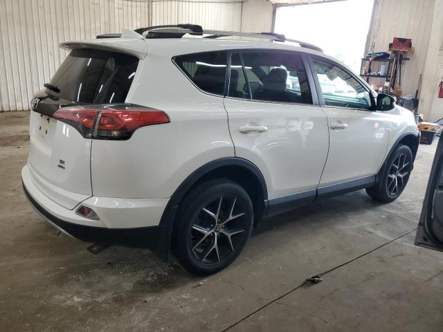 2T3JFREV3HW578659 - 2017 TOYOTA RAV4 SE თეთრი ფოტო 3