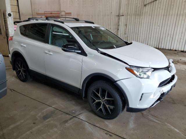 2T3JFREV3HW578659 - 2017 TOYOTA RAV4 SE თეთრი ფოტო 4