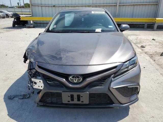4T1T11AK7RU851715 - 2024 TOYOTA CAMRY SE NIGHT SHADE GRAY photo 5