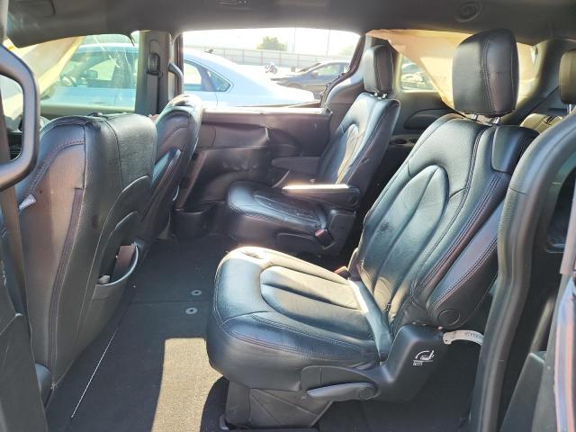 2C4RC1FG2KR633293 - 2019 CHRYSLER PACIFICA TOURING PLUS GRAY photo 11