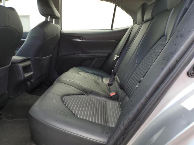 JTNB11HK3J3010874 - 2018 TOYOTA CAMRY L Gümüş foto 10