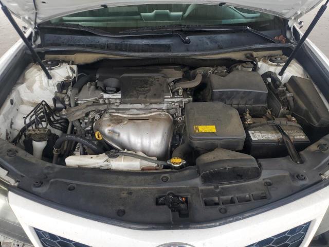 4T1BF1FK2CU558365 - 2012 TOYOTA CAMRY BASE WHITE photo 11