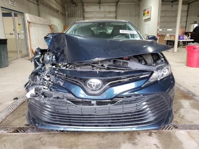 4T1C11AK1LU500161 - 2020 TOYOTA CAMRY LE Mavi fotoğraf 5