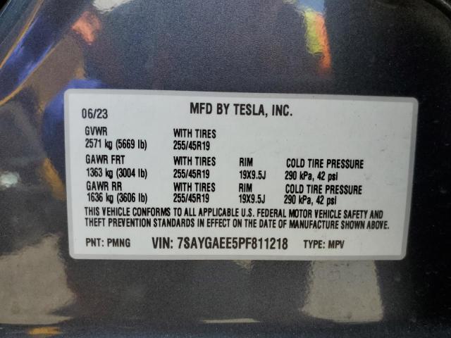 7SAYGAEE5PF811218 - 2023 TESLA MODEL Y رمادي صورة 12