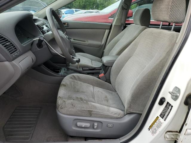 4T1BE32KX4U369937 - 2004 TOYOTA CAMRY LE WHITE photo 7