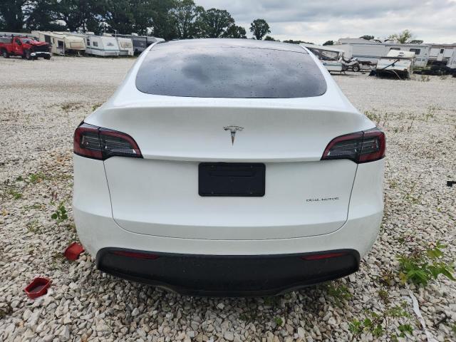 7SAYGDEE9PF843901 - 2023 TESLA MODEL Y 白色 照片 6