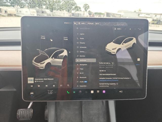 7SAYGDEE9PF843901 - 2023 TESLA MODEL Y 白色 照片 9